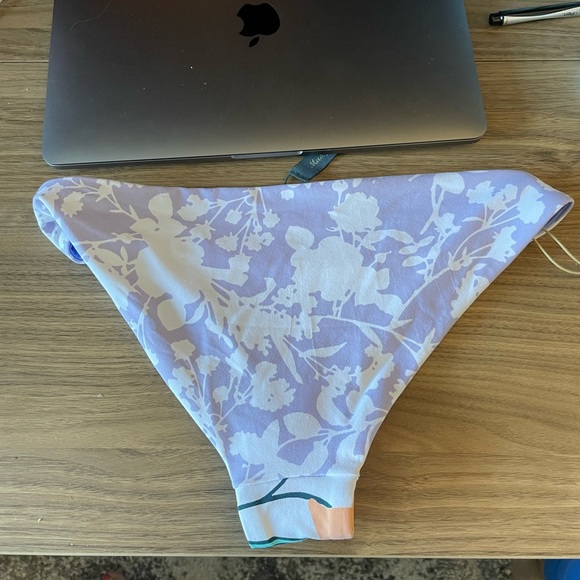 NWT Maaji reversible purple swim bottom - Picture 2 of 5